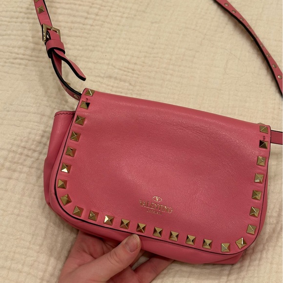 Valentino Rock stud Mini Crossbody in Pink - Picture 12 of 14